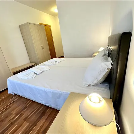 Sunny View - Menada Apartament *