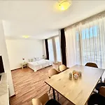 Sunny View - Menada Daire