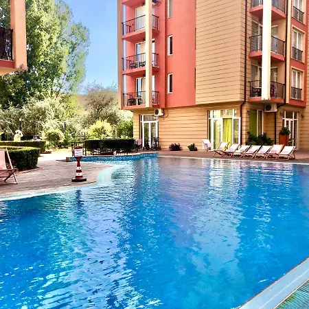 Sunny View - Menada Daire