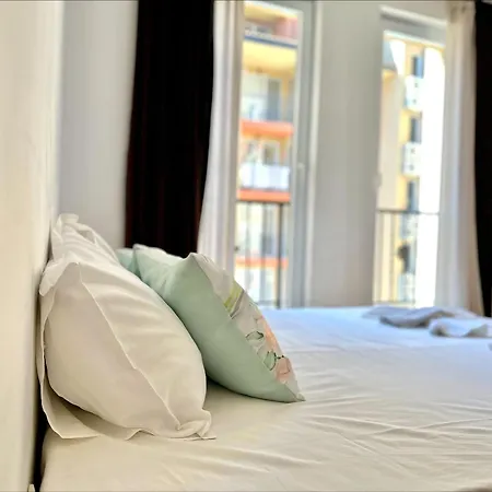 Sunny View - Menada Apartament